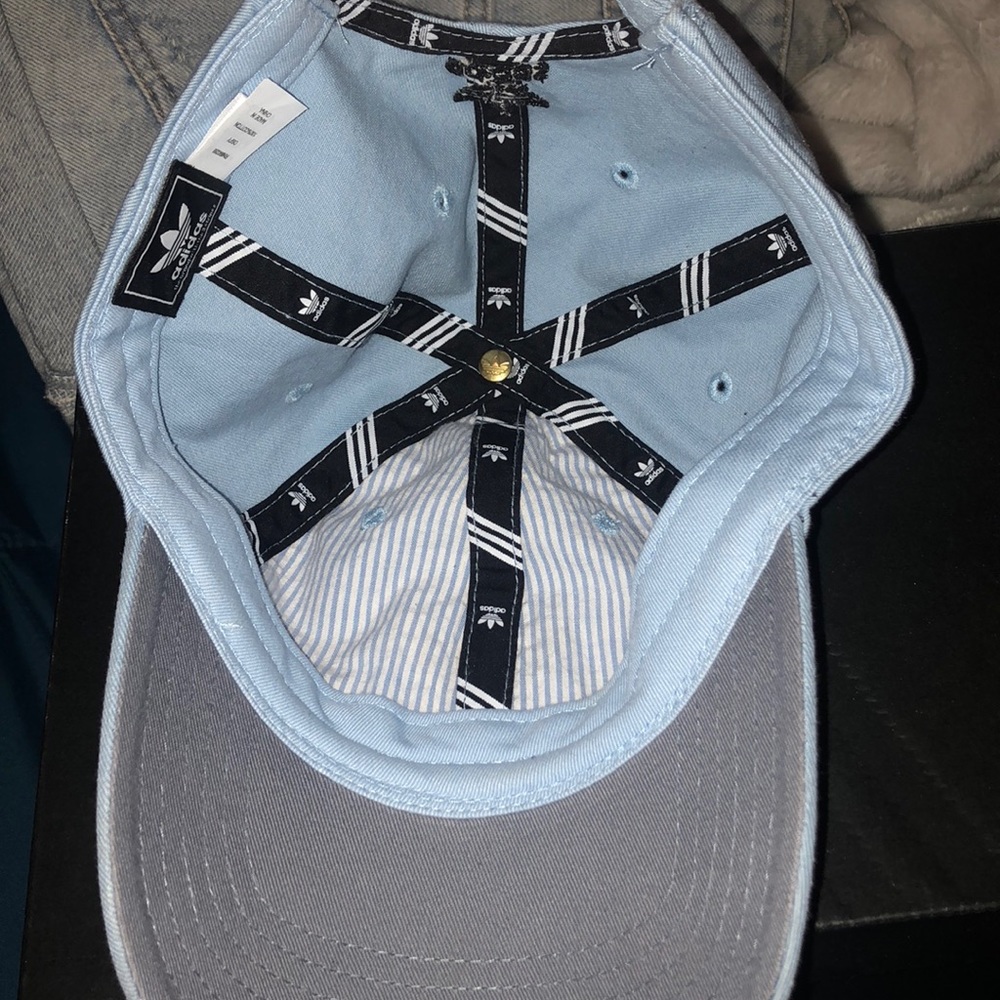 Adidas hat - Picture 2 of 3